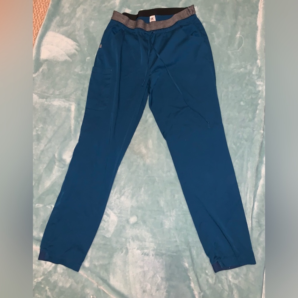 Matrix scrub bottoms